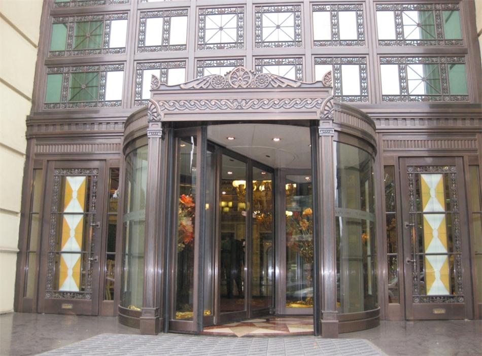 銅門設(shè)計(jì)：體現(xiàn)并映射銅文化之內(nèi)涵！(圖1)