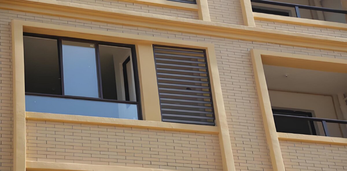 房屋外墻門窗滲水、開(kāi)裂修繕！(圖1)